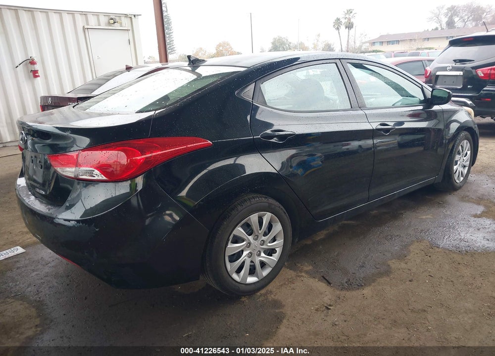 2011 HYUNDAI ELANTRA GLS VIN: 5NPDH4AE8BH052302