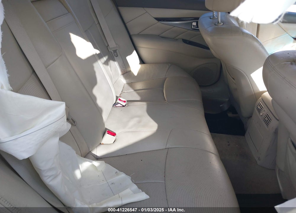 2019 INFINITI Q70 3.7X LUXE VIN: JN1BY1AR5KM585063
