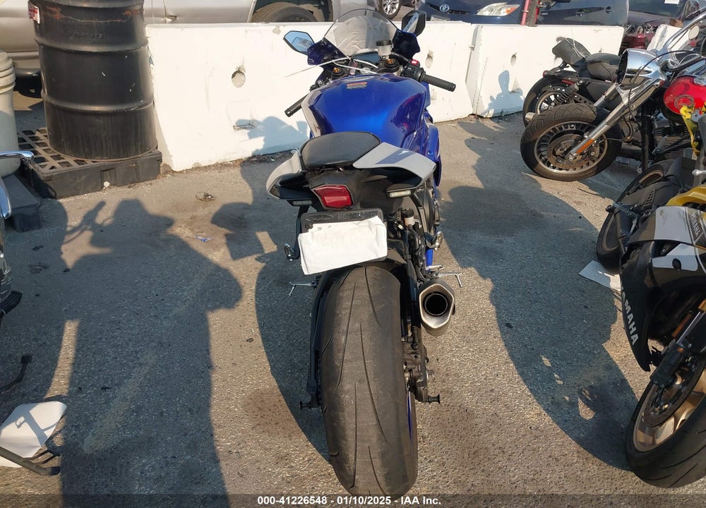 2020 YAMAHA YZFR1 VIN: JYARN66Y1LA000365