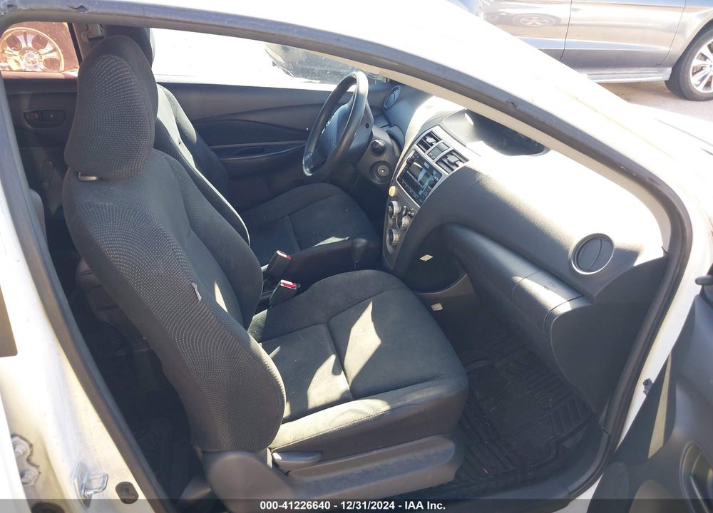 2009 TOYOTA YARIS VIN: JTDBT903091340531