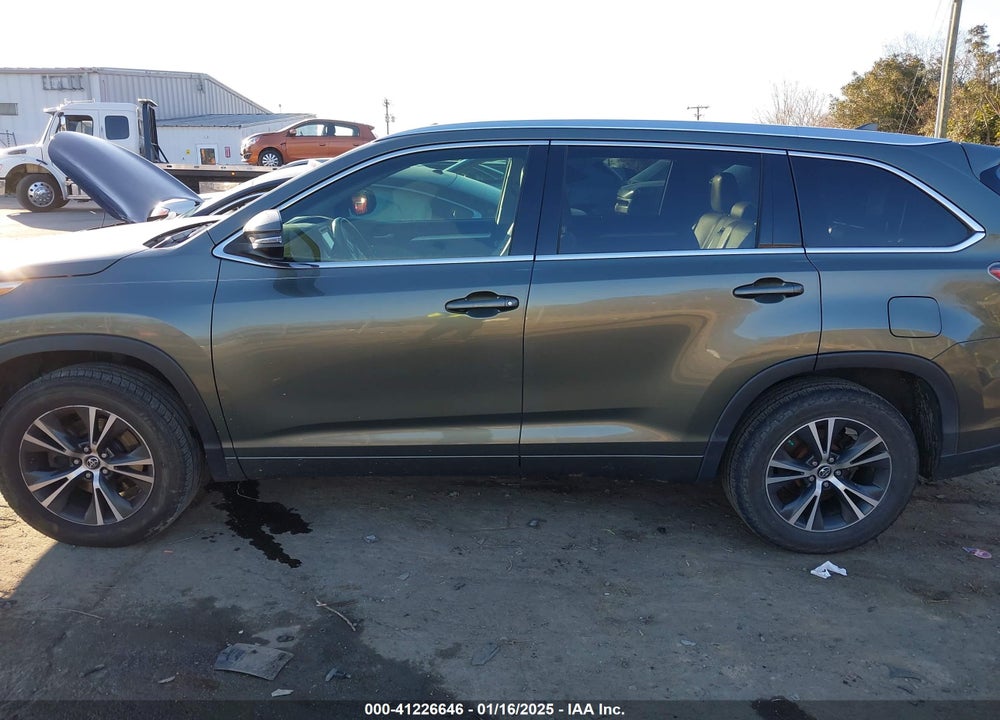 2016 TOYOTA HIGHLANDER XLE V6 VIN: 5TDKKRFH0GS166546