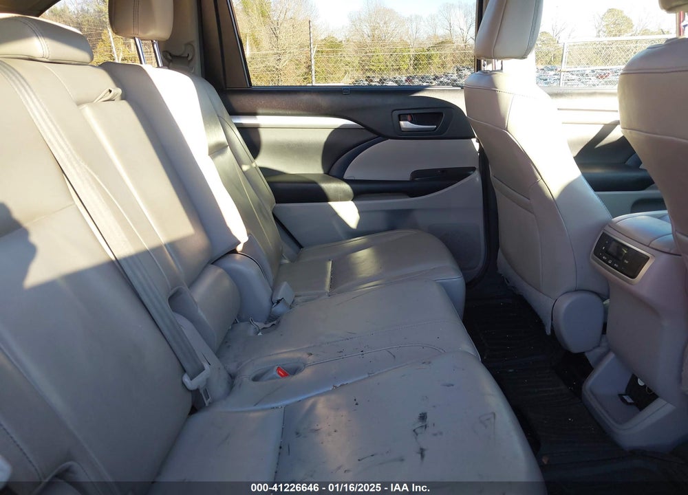 2016 TOYOTA HIGHLANDER XLE V6 VIN: 5TDKKRFH0GS166546