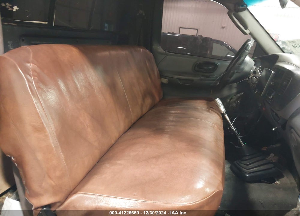 2002 FORD F-150 XL/XLT VIN: 1FTRF17222NB00884