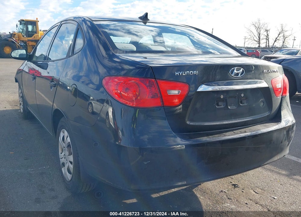 2010 HYUNDAI ELANTRA VIN: KMHDU4AD2AU947318