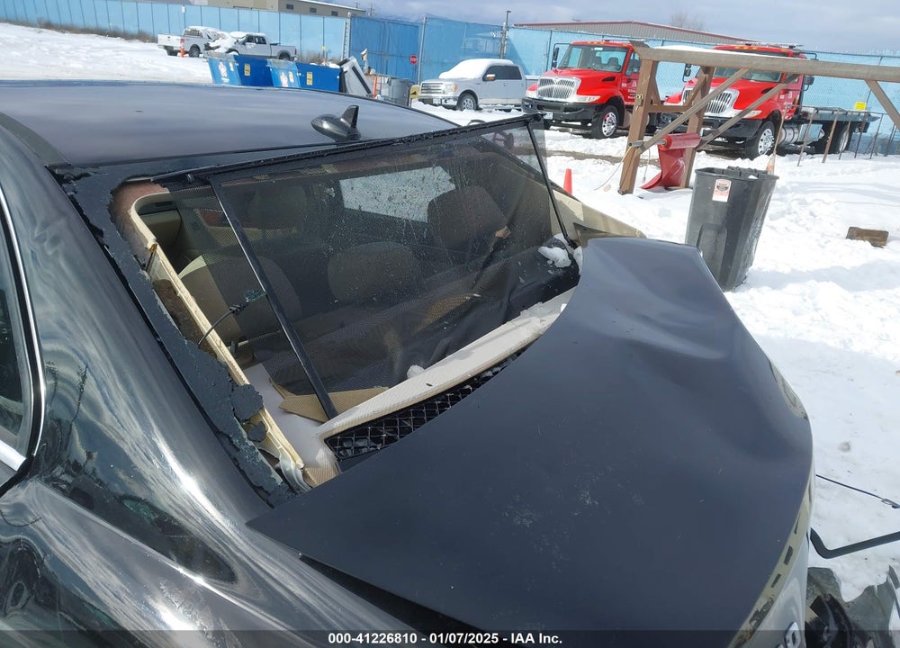 2011 MERCEDES-BENZ C VIN: WDDGF8BBXBR168341
