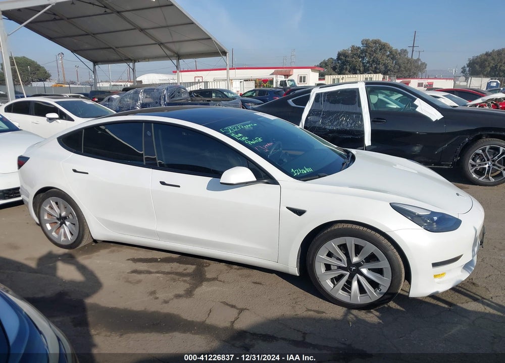 2021 TESLA MODEL 3 STANDARD RANGE PLUS REAR-WHEEL DRIVE VIN: 5YJ3E1EA7MF017939