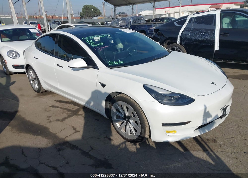 2021 TESLA MODEL 3 STANDARD RANGE PLUS REAR-WHEEL DRIVE VIN: 5YJ3E1EA7MF017939