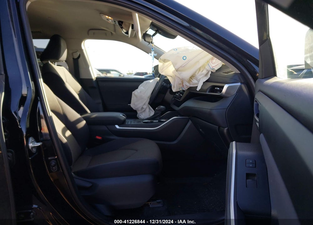 2020 TOYOTA HIGHLANDER LE VIN: 5TDZZRAH6LS512112
