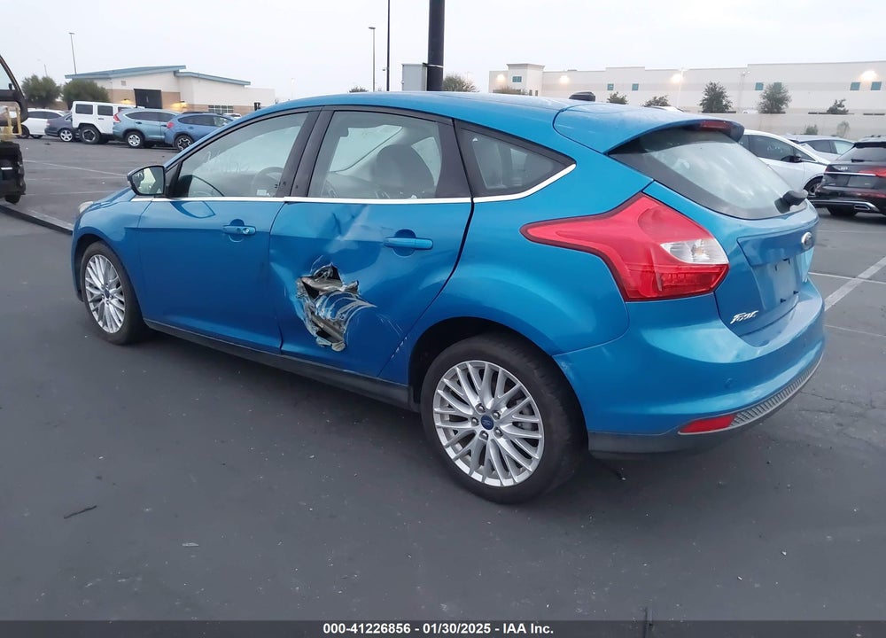 2013 FORD FOCUS TITANIUM VIN: 1FADP3N21DL108713