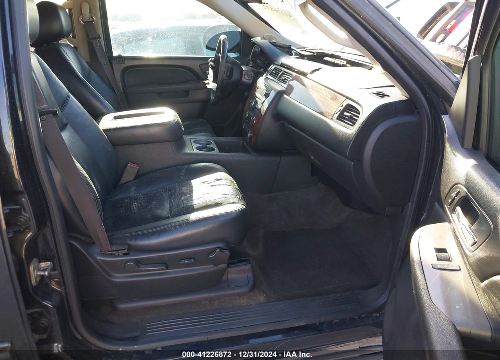 2012 CHEVROLET SUBURBAN 1500 LT VIN: 1GNSCJE01CR212086