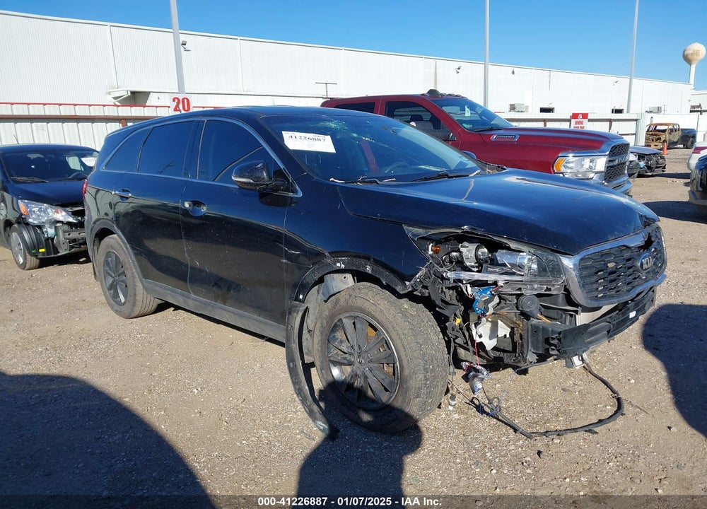 2019 KIA SORENTO 2.4L LX VIN: 5XYPG4A37KG542090