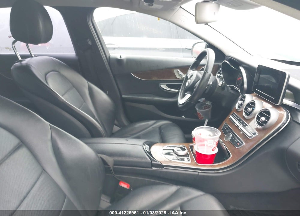 2017 MERCEDES-BENZ C 300 VIN: 55SWF4JB4HU207003