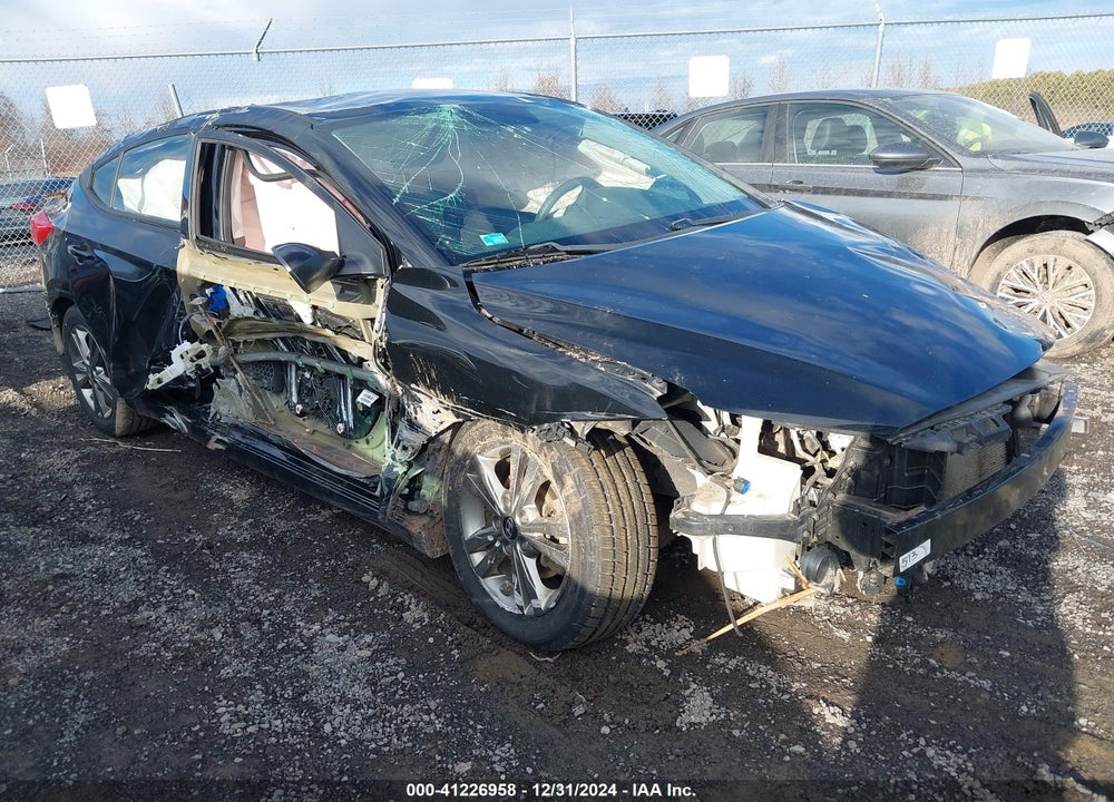 2018 HYUNDAI ELANTRA SEL VIN: 5NPD84LF3JH373345