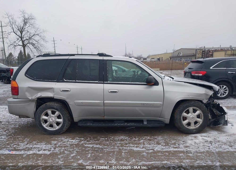 2005 GMC ENVOY VIN: 1GKDT13S352258640