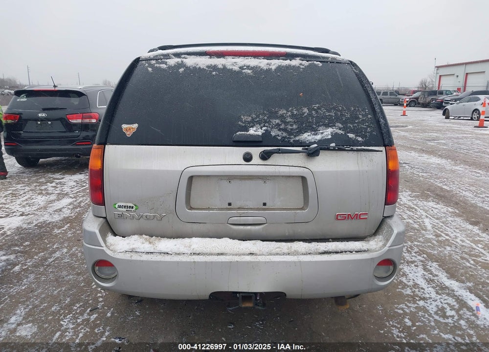 2005 GMC ENVOY VIN: 1GKDT13S352258640
