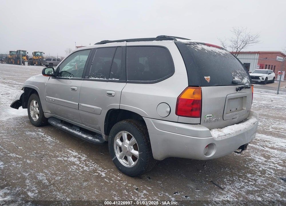 2005 GMC ENVOY VIN: 1GKDT13S352258640