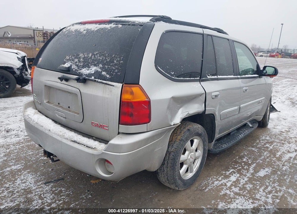 2005 GMC ENVOY VIN: 1GKDT13S352258640