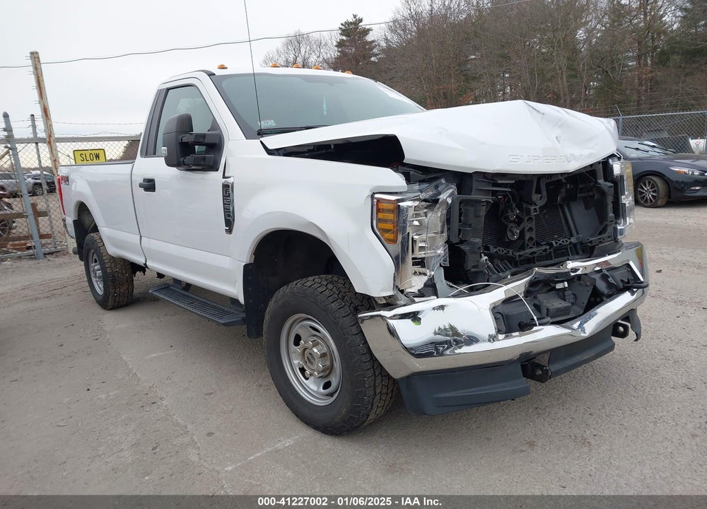 2019 FORD F-250 XL VIN: 1FTBF2B69KEG22753