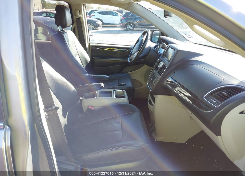 2016 CHRYSLER TOWN & COUNTRY TOURING VIN: 2C4RC1BG4GR300638