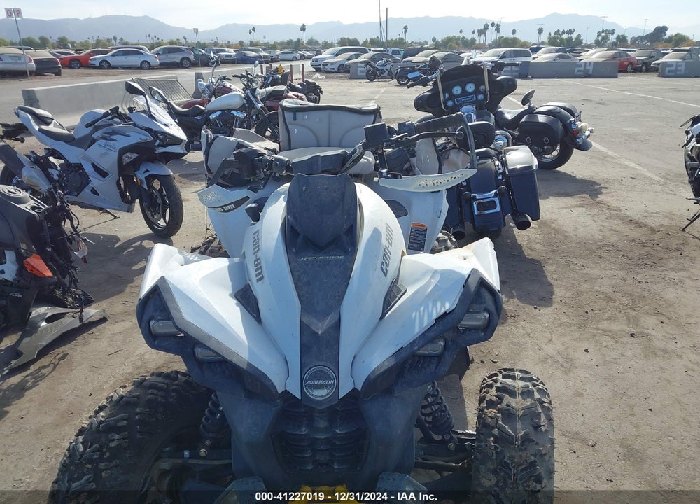2023 CAN-AM RENEGADE X XC 1000R VIN: 3JBMXAX47PJ000374