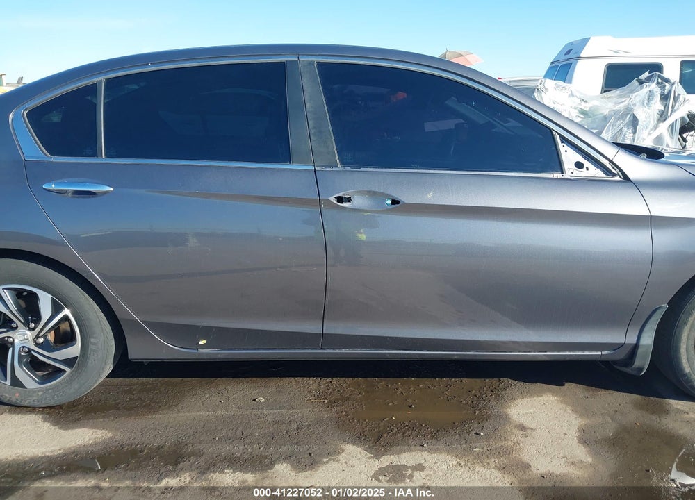 2017 HONDA ACCORD LX VIN: 1HGCR2F32HA136766