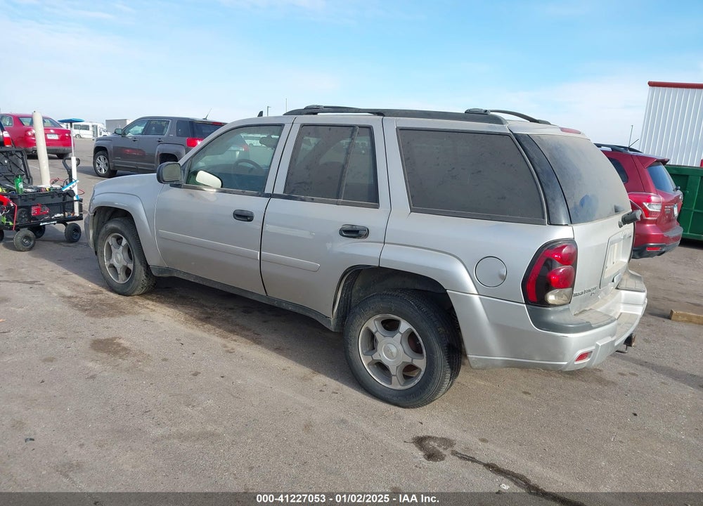 2007 CHEVROLET TRAILBLAZER LS VIN: 1GNDT13S672262204