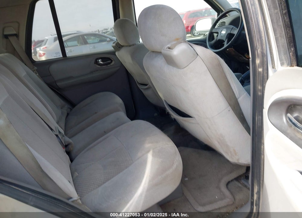 2007 CHEVROLET TRAILBLAZER LS VIN: 1GNDT13S672262204