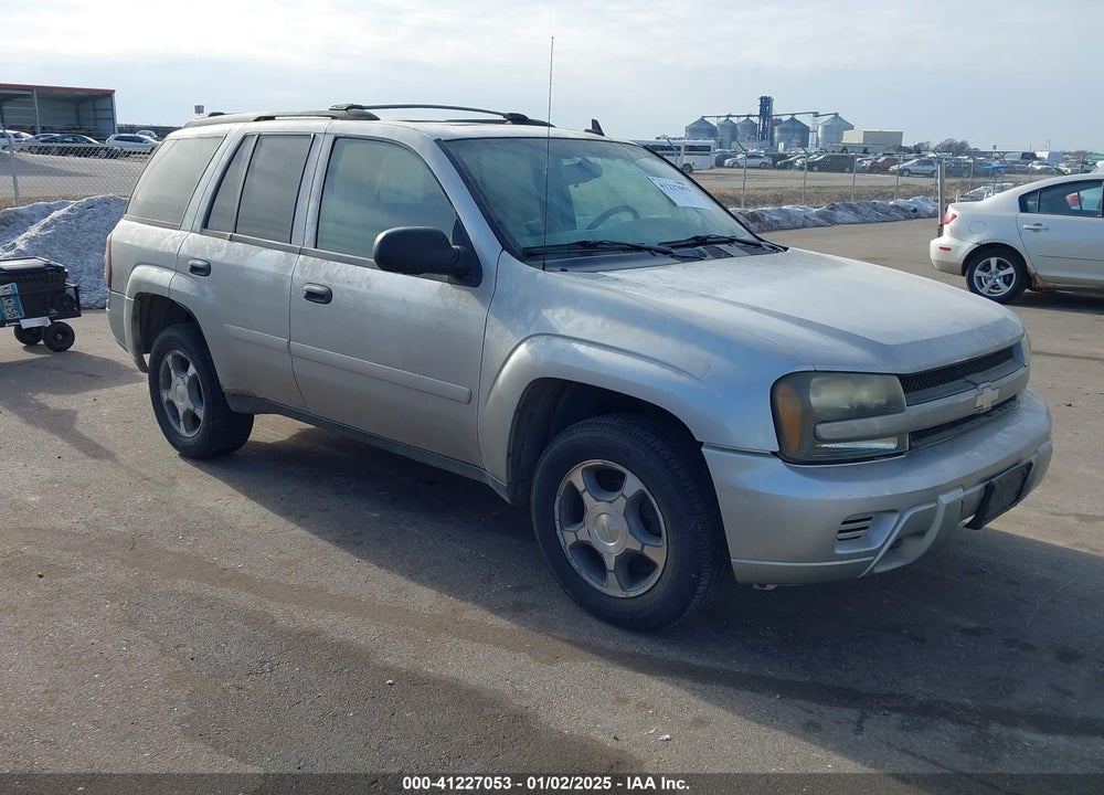 2007 CHEVROLET TRAILBLAZER LS VIN: 1GNDT13S672262204