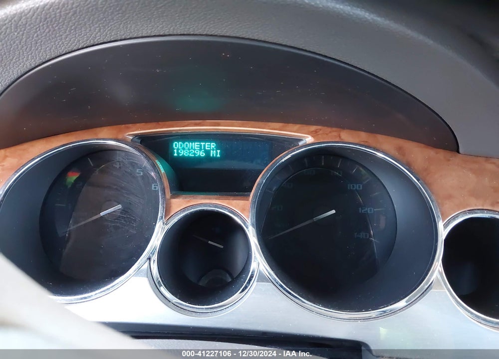 2008 BUICK ENCLAVE CX VIN: 5GAER13718J198363