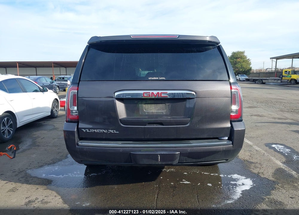 2015 GMC YUKON XL 1500 DENALI VIN: 1GKS2JKJ5FR600116