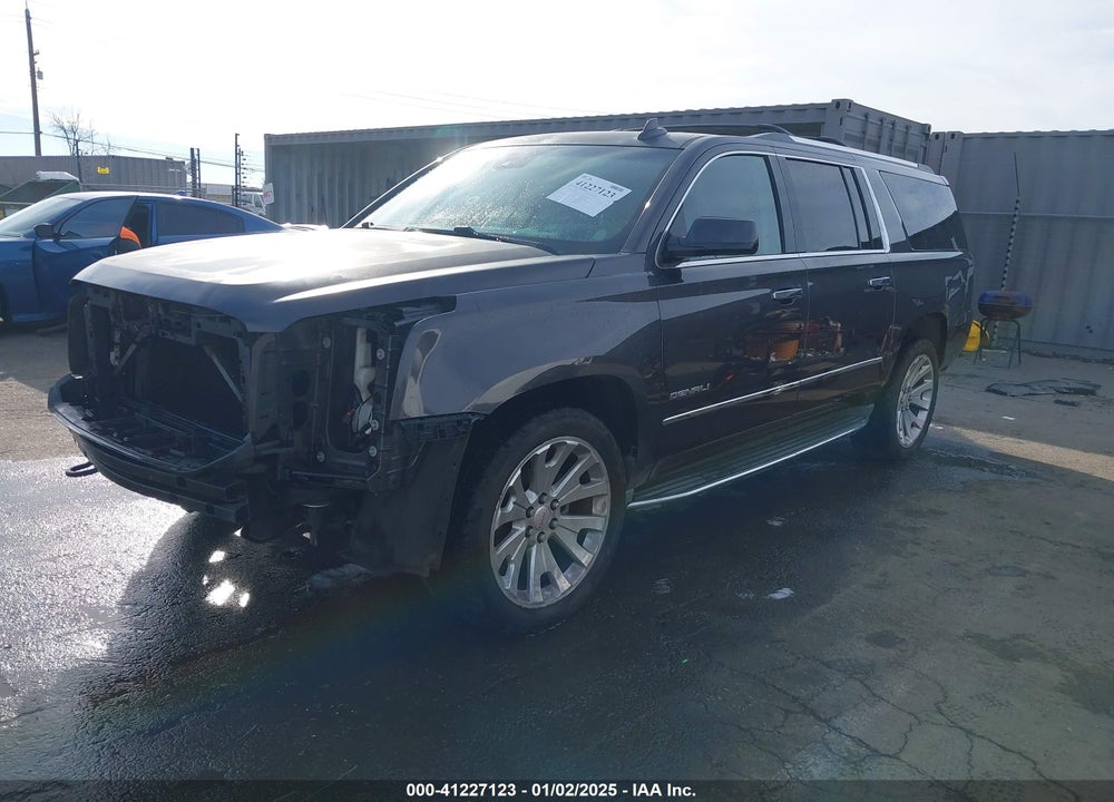 2015 GMC YUKON XL 1500 DENALI VIN: 1GKS2JKJ5FR600116