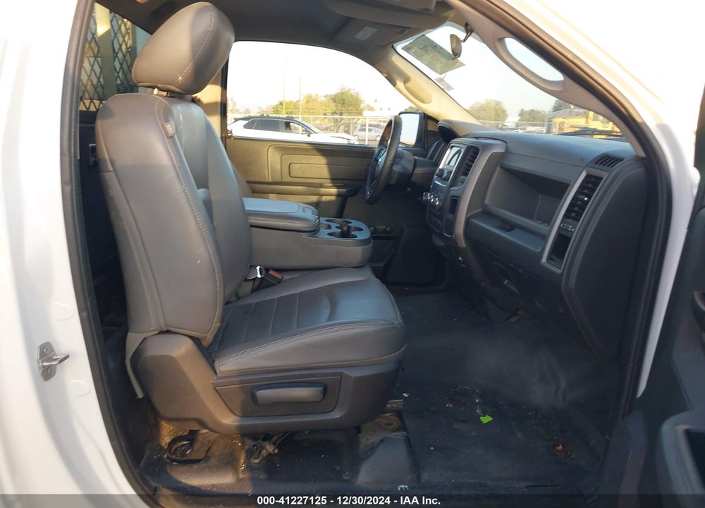 2017 RAM 1500 VIN: 3C6JR6AG4HG504736