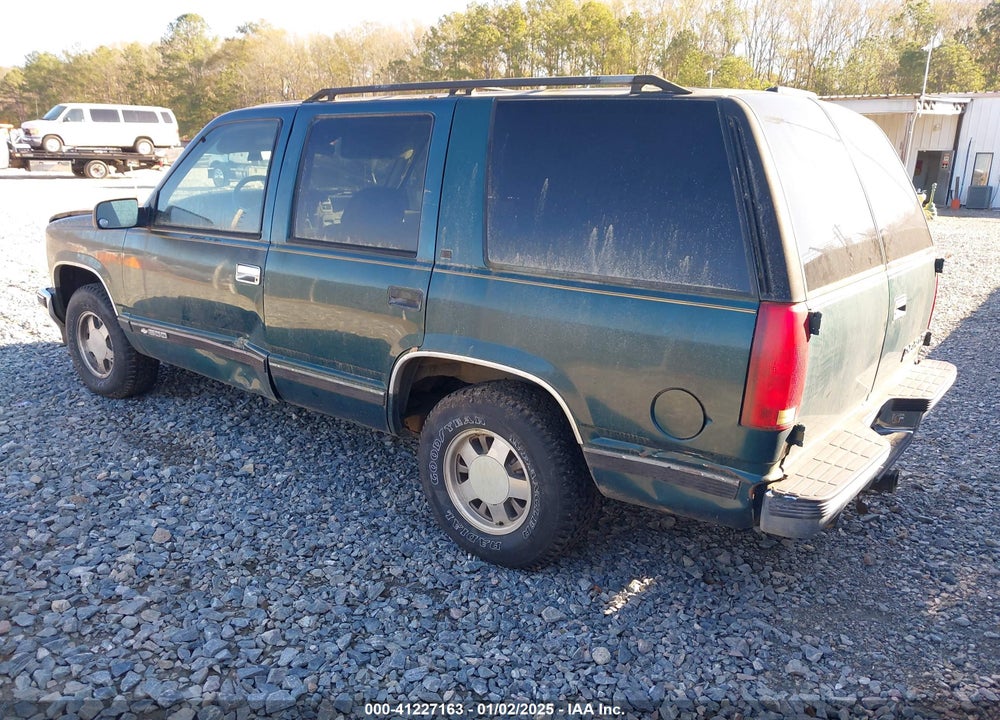 1996 CHEVROLET TAHOE C1500 VIN: 1GNEC13R2TJ310590