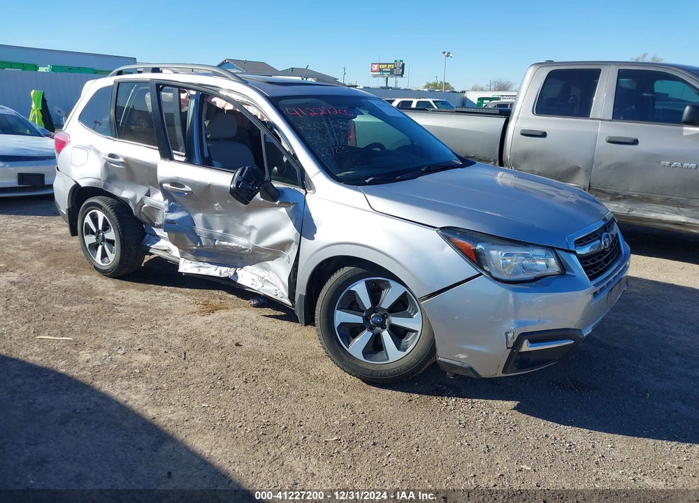 2018 SUBARU FORESTER 2.5I PREMIUM VIN: JF2SJADC3JH536087