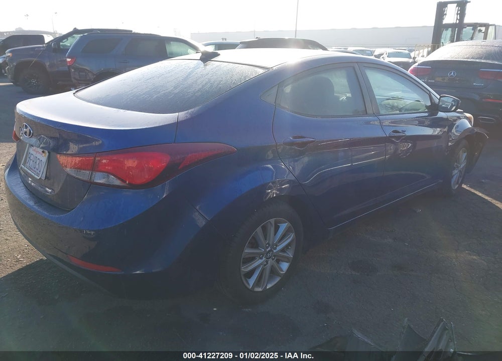 2016 HYUNDAI ELANTRA SE VIN: 5NPDH4AE2GH703852