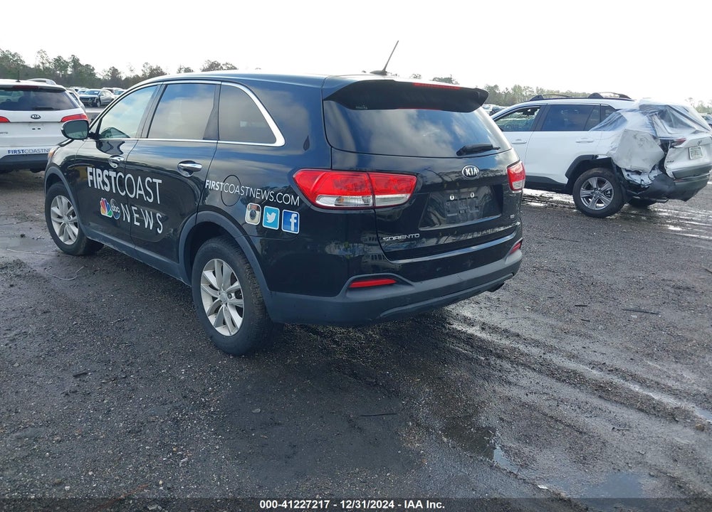 2017 KIA SORENTO 2.4L L VIN: 5XYPG4A33HG286930
