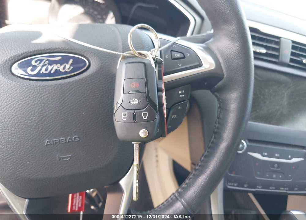 2013 FORD FUSION SE VIN: 3FA6P0HR9DR325427