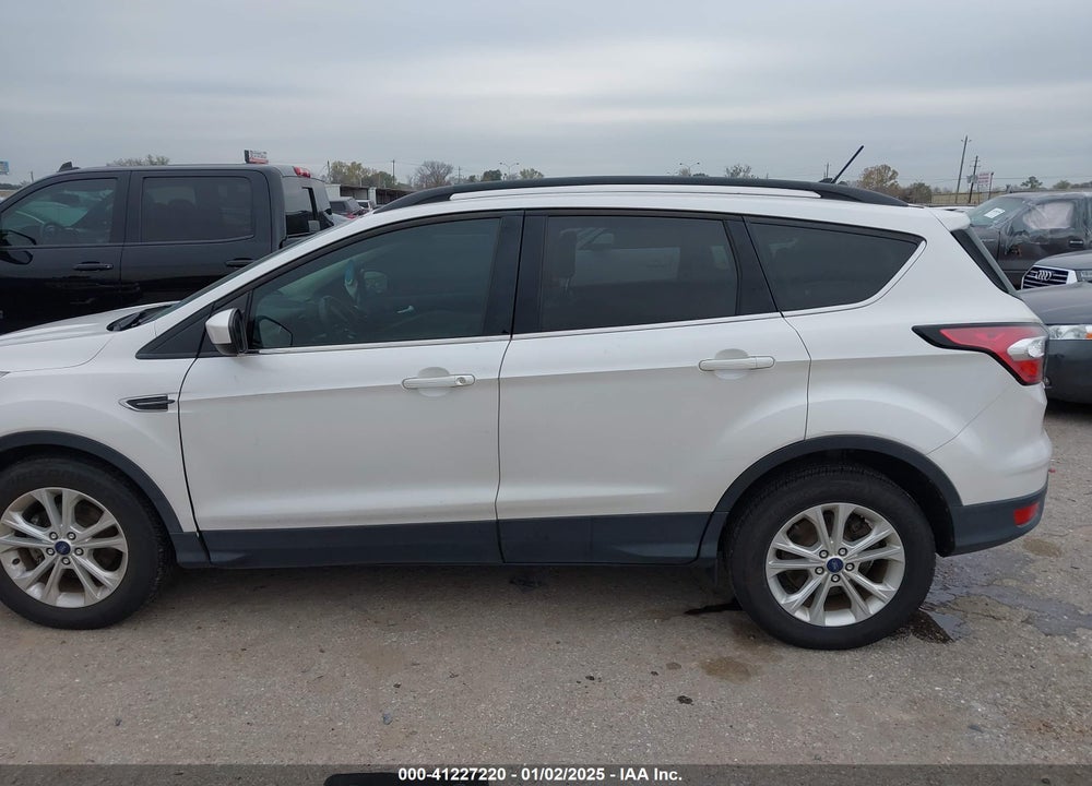 2018 FORD ESCAPE SEL VIN: 1FMCU0HD5JUA71502