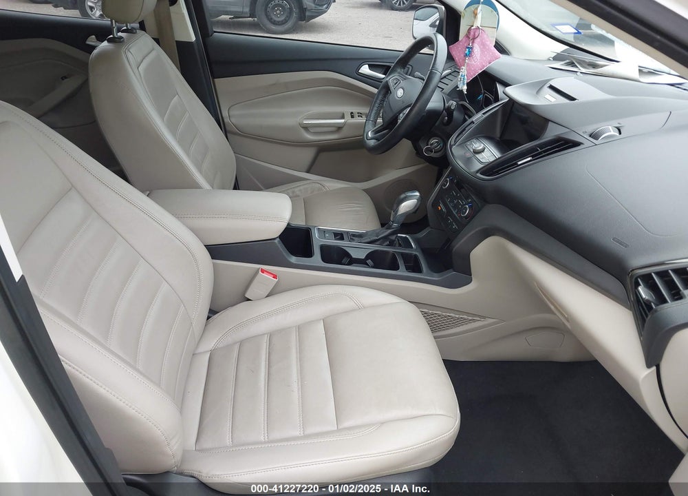 2018 FORD ESCAPE SEL VIN: 1FMCU0HD5JUA71502