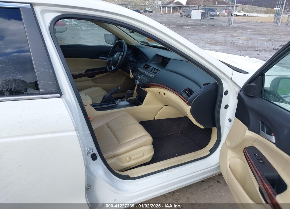 2011 HONDA ACCORD CROSSTOUR EX-L VIN: 5J6TF2H56BL006839