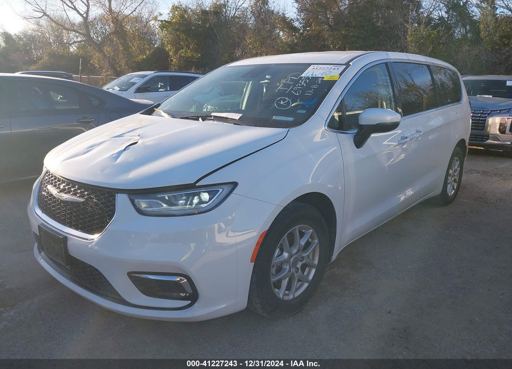 2023 CHRYSLER PACIFICA TOURING L VIN: 2C4RC1BG8PR586302