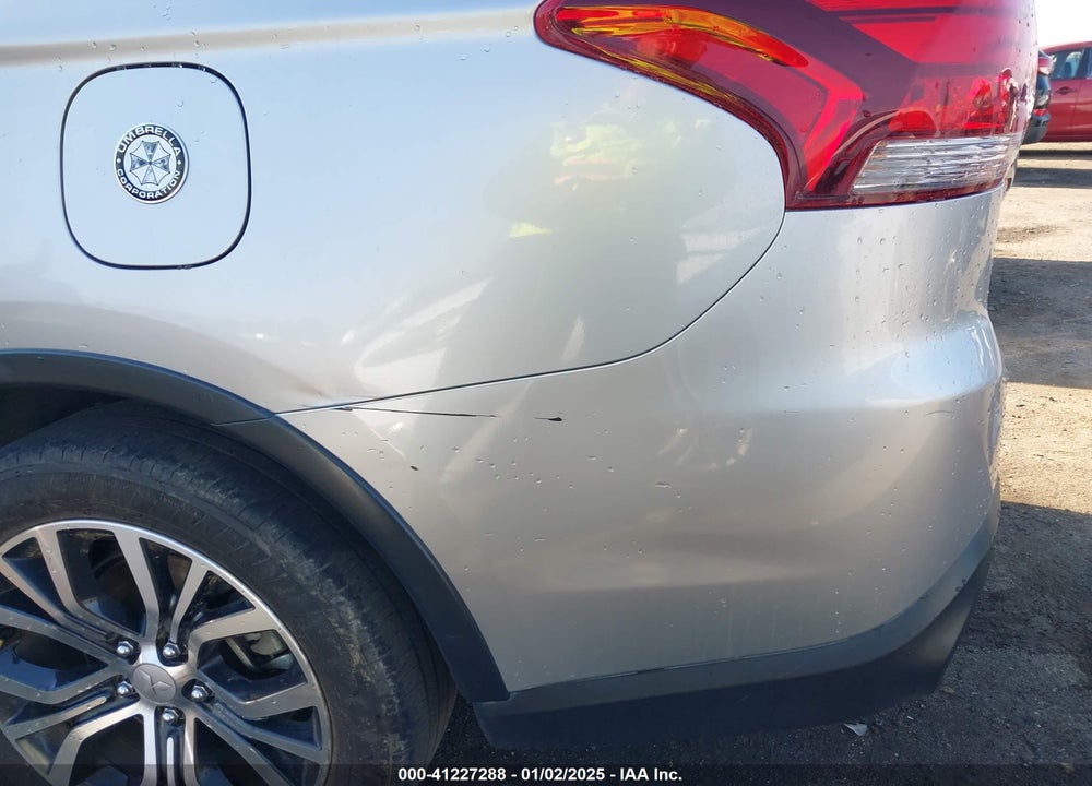 2018 MITSUBISHI OUTLANDER SEL VIN: JA4AD3A38JJ005732