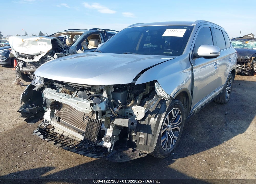 2018 MITSUBISHI OUTLANDER SEL VIN: JA4AD3A38JJ005732
