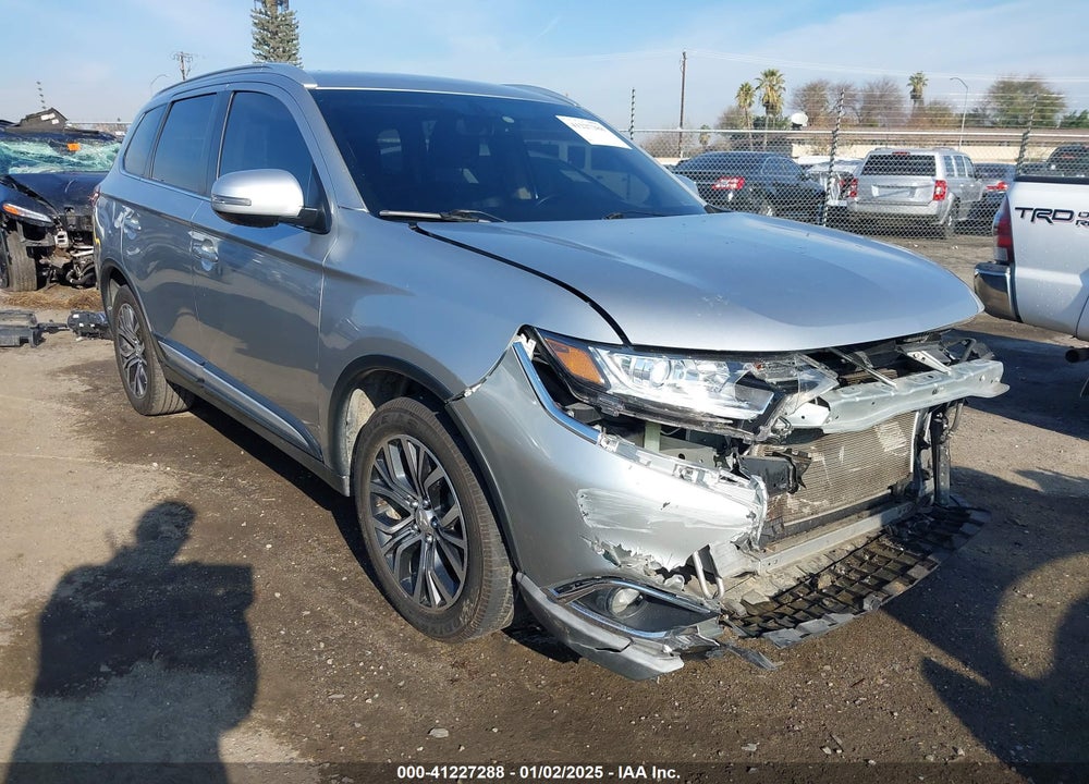 2018 MITSUBISHI OUTLANDER SEL VIN: JA4AD3A38JJ005732