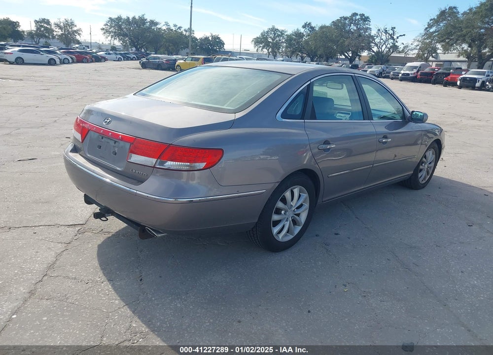 2006 HYUNDAI AZERA LIMITED/SE VIN: KMHFC46F06A119878
