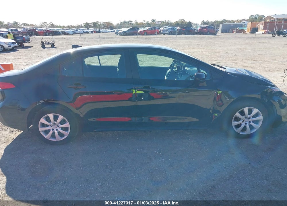 2024 TOYOTA COROLLA LE VIN: 5YFB4MDE2RP202321