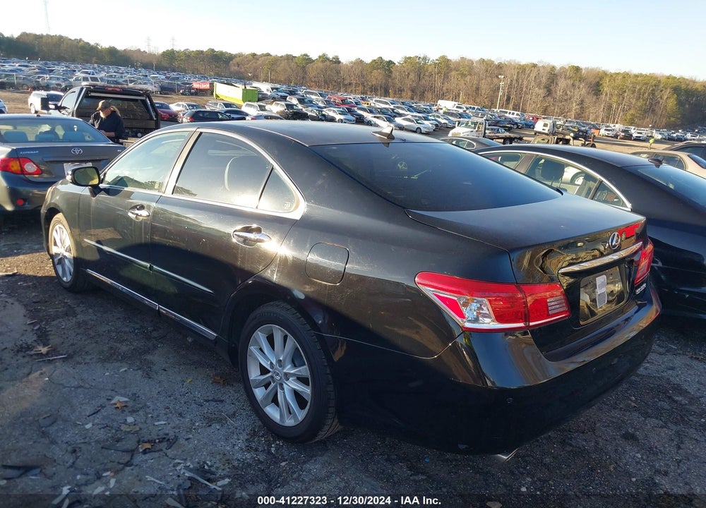 2011 LEXUS ES 350 VIN: JTHBK1EG4B2465031
