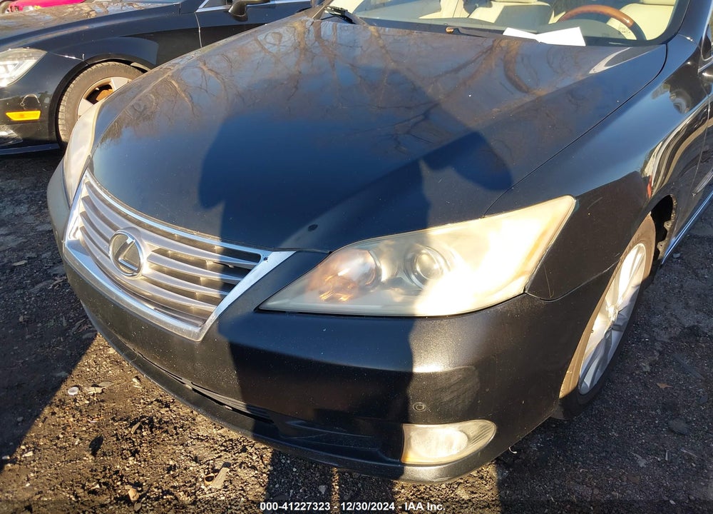 2011 LEXUS ES 350 VIN: JTHBK1EG4B2465031