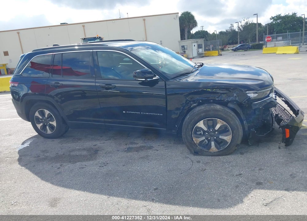 2024 JEEP GRAND CHEROKEE 4XE VIN: 1C4RJYB60RC120865