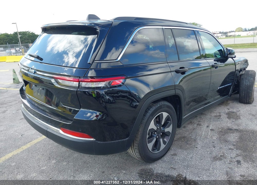 2024 JEEP GRAND CHEROKEE 4XE VIN: 1C4RJYB60RC120865